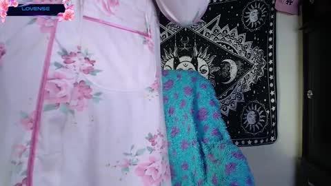 ig WitchDivinne online show from 4, 3, 2026