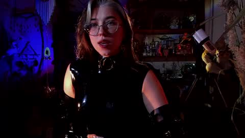 Goddess of two strapons  - Mr. long Don Mr. Pinky online show from 4, 2, 2025