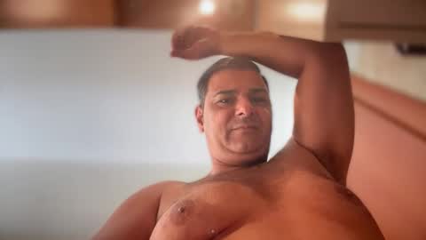 Witebull online show from 30, 3, 2026