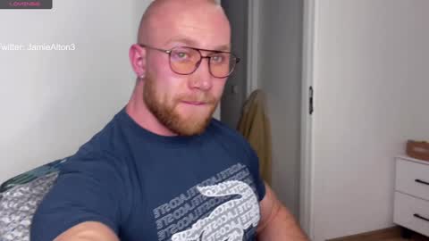 Snapshot of wlademarbergs chatting on 5, 1, 2025 Wlademar online show from 5, 1, 2025
