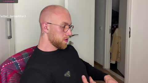 Snapshot of wlademarbergs chatting on 3, 2, 2025 Wlademar online show from 3, 2, 2025