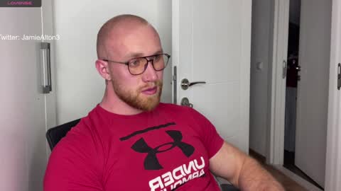 Snapshot of wlademarbergs chatting on 4, 2, 2025 Wlademar online show from 4, 2, 2025