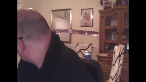 Snapshot of wobble444 chatting on 13, 4, 2026 wobble444 online show from 13, 4, 2026