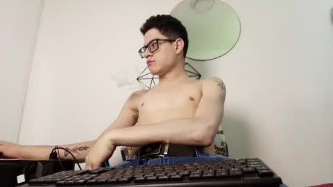  W O L F  online show from 20, 9, 2025