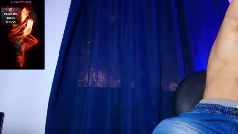  W O L F  online show from 17, 12, 2025