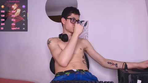  W O L F  online show from 3, 3, 2026