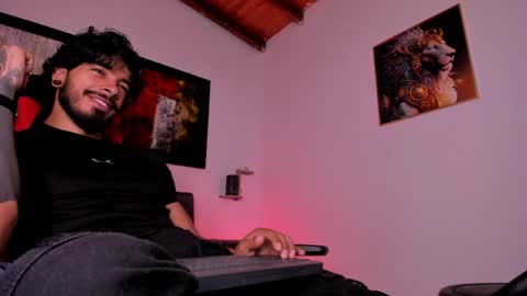Snapshot of wolferatus chatting on 7, 4, 2026 wolferatus online show from 7, 4, 2026