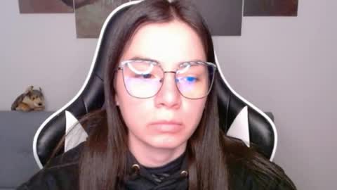Snapshot of wolfs_daughter chatting on 9, 7, 2026 Alex online show from 9, 7, 2026
