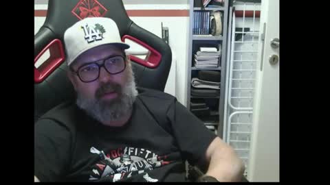 Adam online show from 27, 10, 2025