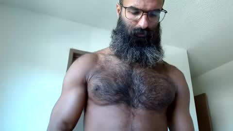 woof_wolf37 online show from 8, 7, 2026