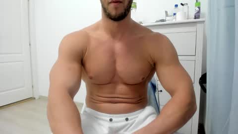 Snapshot of woolfiie chatting on 1, 12, 2024 Wolfie online show from 1, 12, 2024