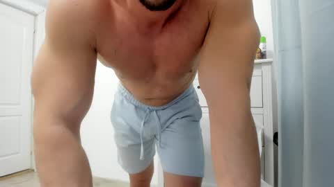 Snapshot of woolfiie chatting on 17, 2, 2025 Wolfie online show from 17, 2, 2025
