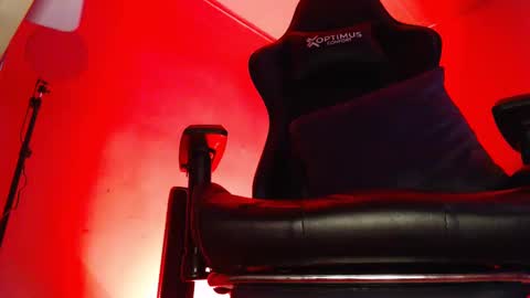 Snapshot of woondeer17 chatting on 16, 9, 2025 Woondeer online show from 16, 9, 2025