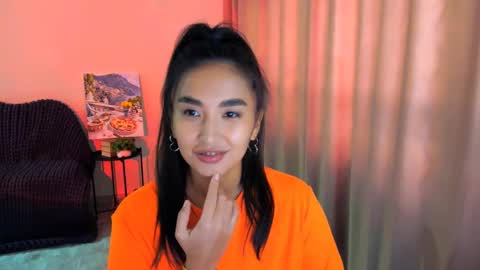 dudetta Kim online show from 23, 2, 2025