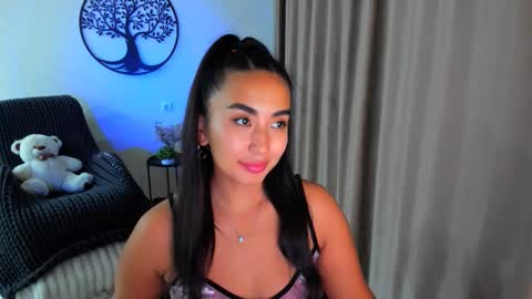 dudetta Kim online show from 24, 9, 2025