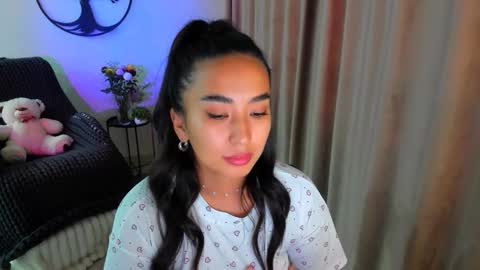 dudetta Kim online show from 30, 10, 2025