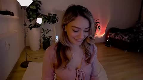 Snapshot of worldsbaby chatting on 27, 2, 2025 worldsbaby online show from 27, 2, 2025