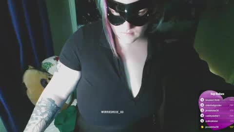 Snapshot of worriedrose_xo chatting on 24, 2, 2025 Rose online show from 24, 2, 2025
