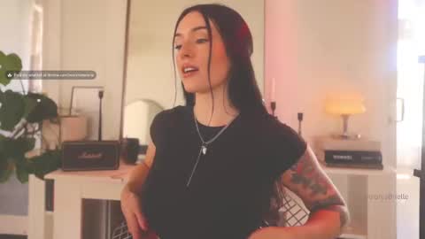 Brielle online show from 23, 1, 2025