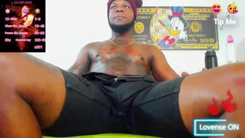 Snapshot of wotton_17 chatting on 20, 10, 2025 Cristofer online show from 20, 10, 2025