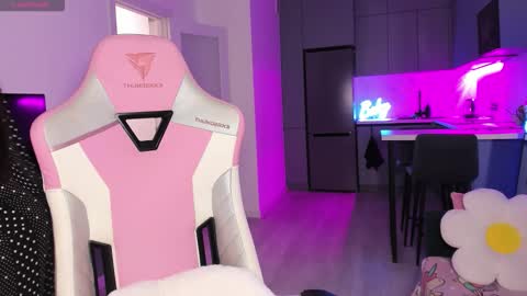 Emi online show from 7, 1, 2026