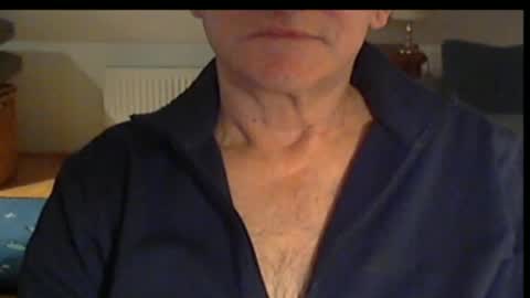 Snapshot of wuki123 chatting on 25, 11, 2025 Wuki online show from 25, 11, 2025