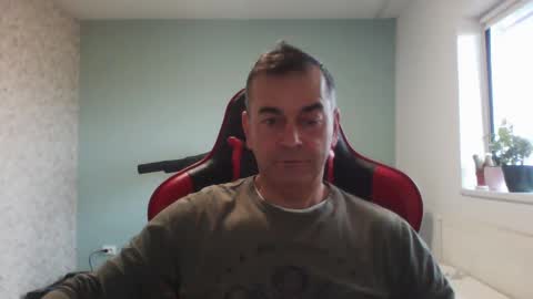 Snapshot of wxdj chatting on 15, 2, 2025 RealBoy online show from 15, 2, 2025