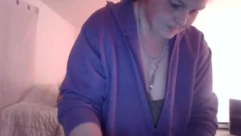 x0_jade online show from 21, 12, 2025