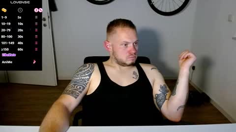 Snapshot of x19marco93x chatting on 9, 10, 2025 x19marco93x online show from 9, 10, 2025