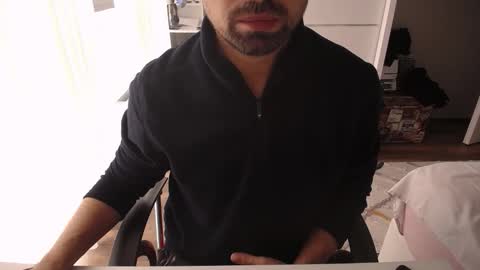 Mr. Lonely online show from 15, 10, 2025