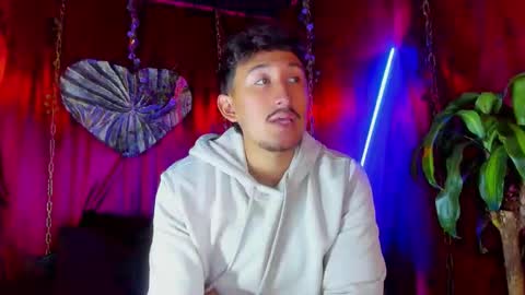 Snapshot of x_heros_x chatting on 6, 11, 2025 SHALOM online show from 6, 11, 2025