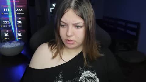 Snapshot of x_nirvana_x chatting on 29, 10, 2025 LOVE NERDS ONLY online show from 29, 10, 2025