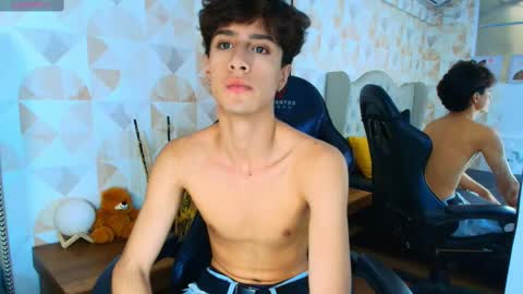 Snapshot of xam_collen chatting on 3, 10, 2025 xam_collen online show from 3, 10, 2025