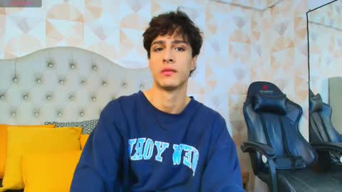 Snapshot of xam_collen chatting on 7, 10, 2025 xam_collen online show from 7, 10, 2025