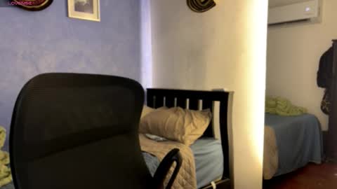 Snapshot of xander_bonnet1 chatting on 10, 9, 2025 Xander bonnet online show from 10, 9, 2025