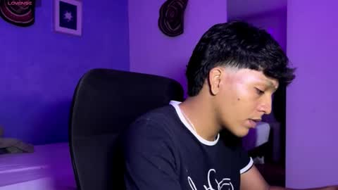 Snapshot of xander_bonnet1 chatting on 3, 12, 2025 Xander bonnet online show from 3, 12, 2025