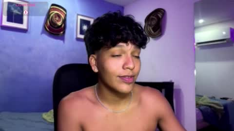 Snapshot of xander_bonnet1 chatting on 5, 12, 2025 Xander bonnet online show from 5, 12, 2025