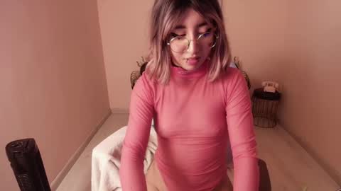 Xayah online show from 8, 3, 2025