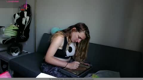  charlotte euphoria  online show from 8, 10, 2025