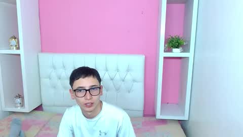 xcoupleplayxx online show from 7, 5, 2026