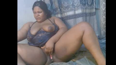 Snapshot of xcumxonxme chatting on 19, 1, 2025 xcumxonxme online show from 19, 1, 2025