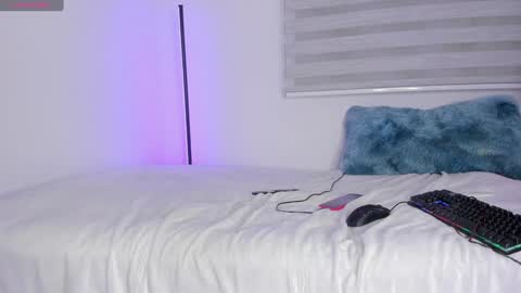 Kanae. online show from 26, 1, 2025