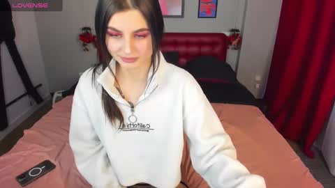 Snapshot of xenaolsen chatting on 4, 3, 2025 Emma online show from 4, 3, 2025