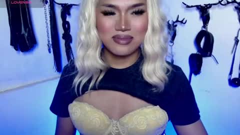 Snapshot of xfreyalibitina69x chatting on 8, 5, 2026 xfreyalibitina69x online show from 8, 5, 2026