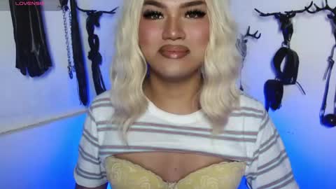 Snapshot of xfreyalibitina69x chatting on 9, 5, 2026 xfreyalibitina69x online show from 9, 5, 2026