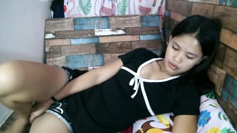 xgurlxlaloox online show from 19, 5, 2026