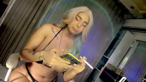 Snapshot of xhey_honeyx chatting on 23, 2, 2025 hey honey online show from 23, 2, 2025