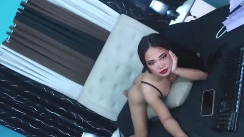 Snapshot of xhugesignificant69x chatting on 11, 12, 2024 xhugesignificant69x online show from 11, 12, 2024