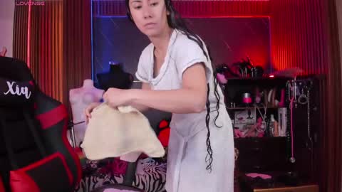 XiaQueen   I M online show from 19, 5, 2026