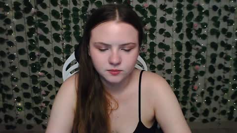 Lina online show from 6, 12, 2024